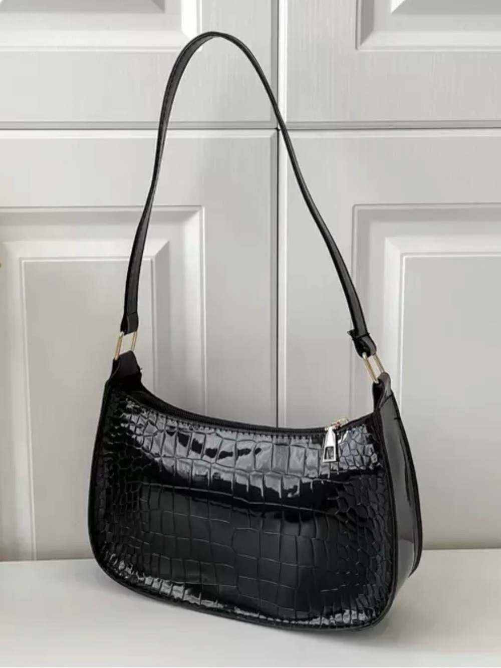 SHEIN Black Croc-Embossed Shoulder Bag